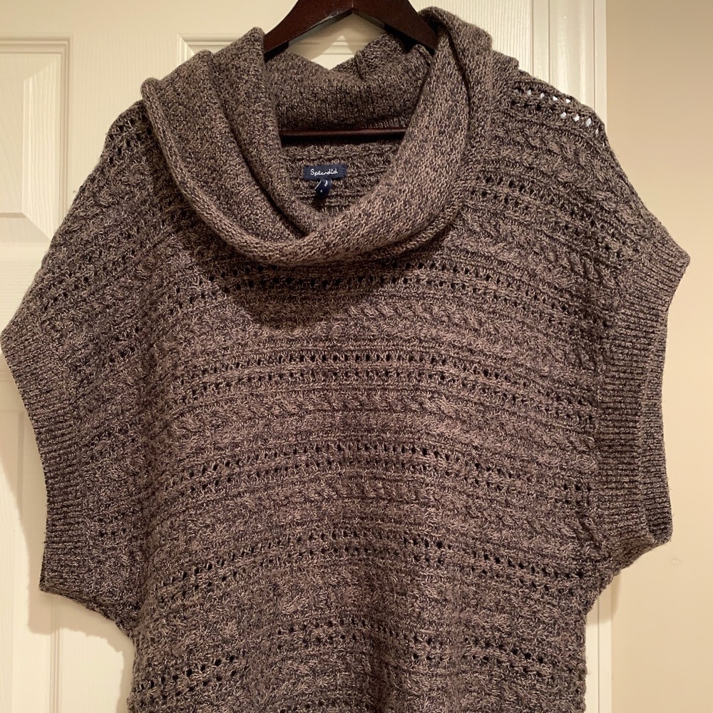 Splendid short sleeve pull over sweater